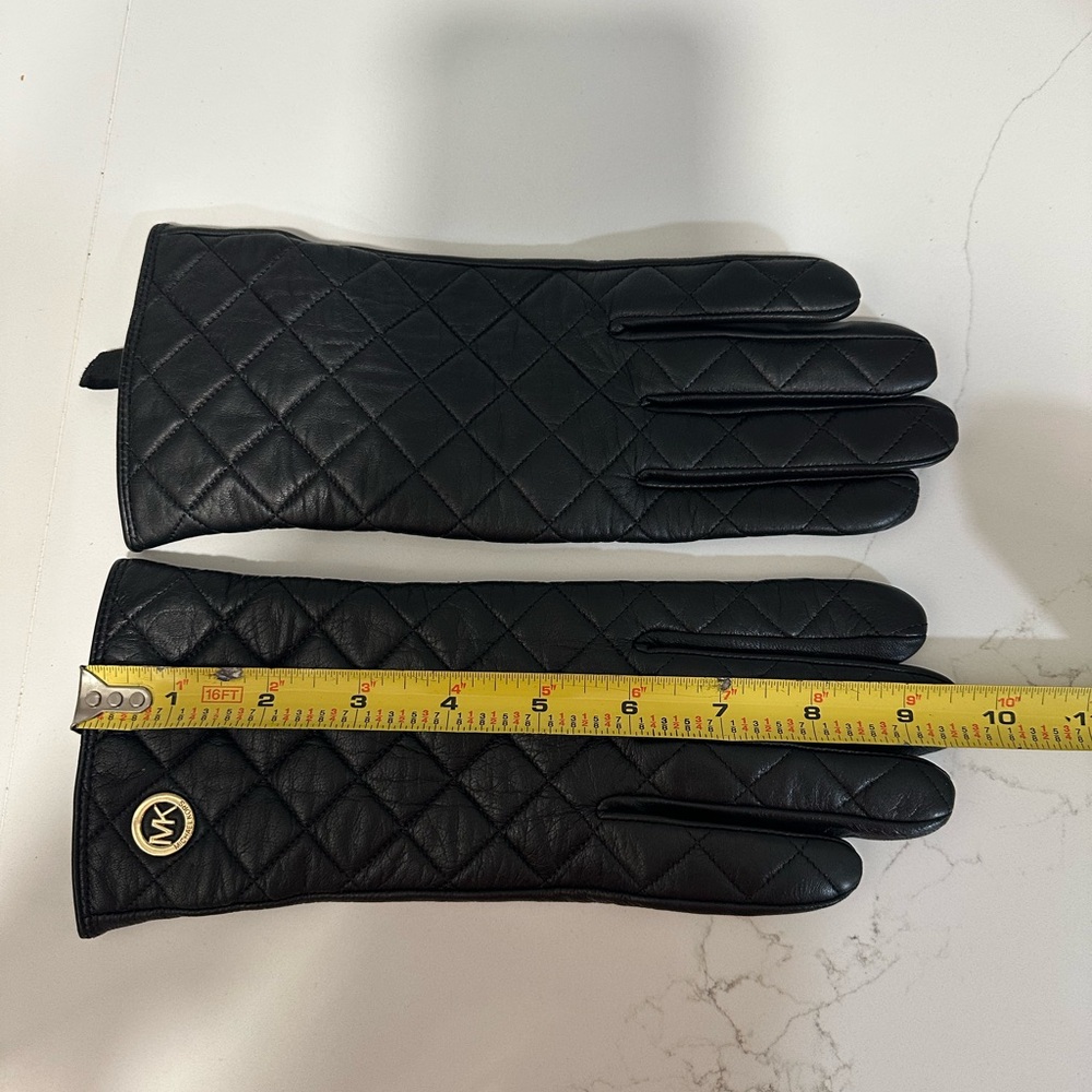 MICHAEL KORS Women's Leather Black Quilted Tech Gloves Size M Touch Tip Gloves - Picture 11 of 13